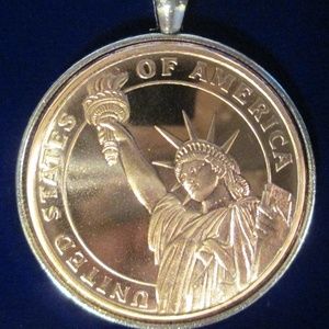 Statue of Liberty Round Sterling Silver Necklace